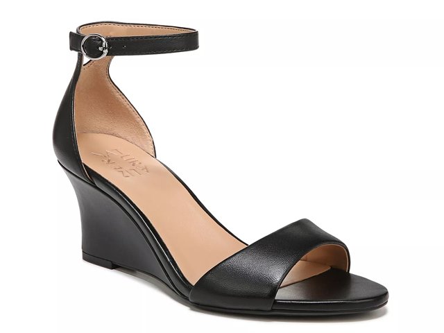 Naturalizer black wedge sandals discount