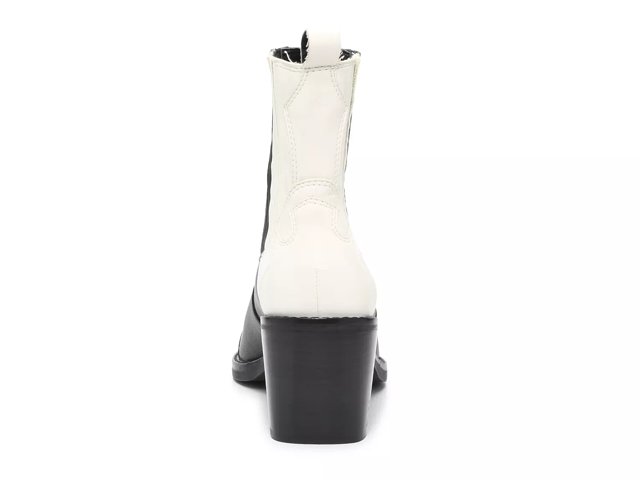 White ankle boots discount dsw