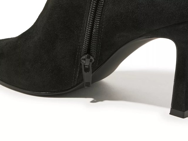 Steve madden black store suede ankle boots
