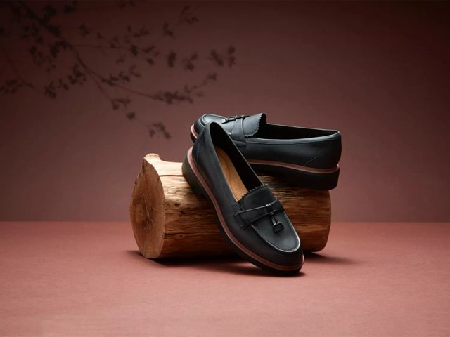 Round toe clarks loafers womens clearance