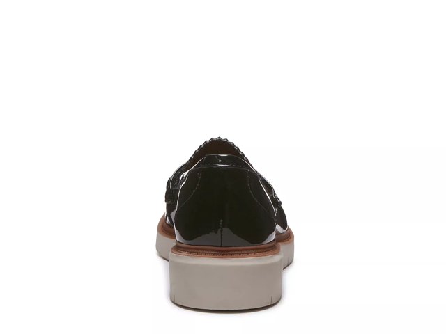 Clarks bella store
