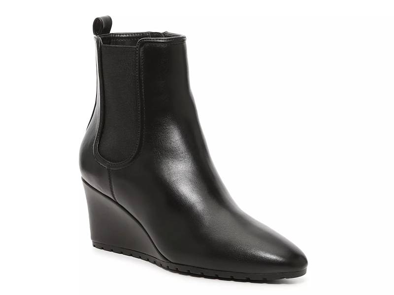 Marc fisher ltd yommi chelsea bootie on sale