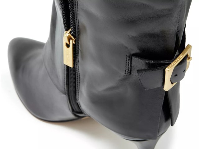 Vince camuto wide hotsell calf boots size 10
