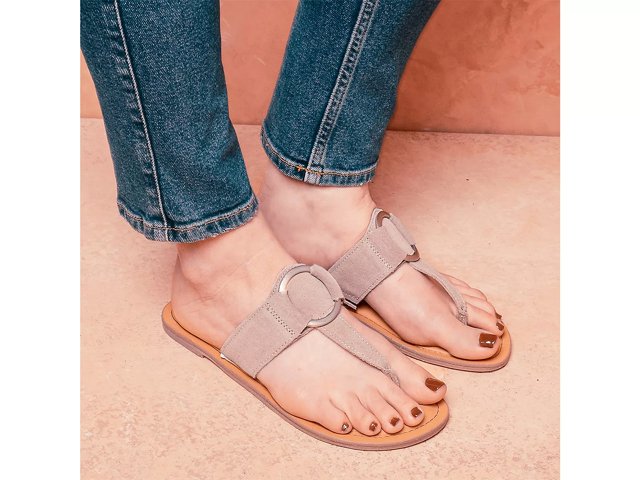 Minnetonka festival best sale gypsy footbed sandal