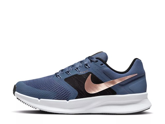 Nike Men's Run Swift 3 Medium/Wide Running Shoe