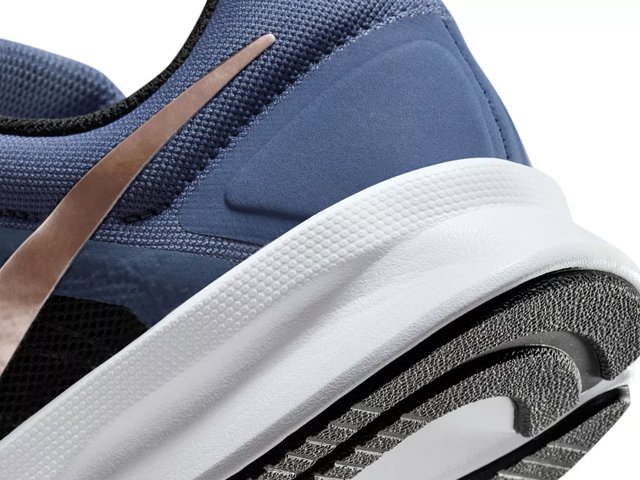 Dsw nike run swift clearance