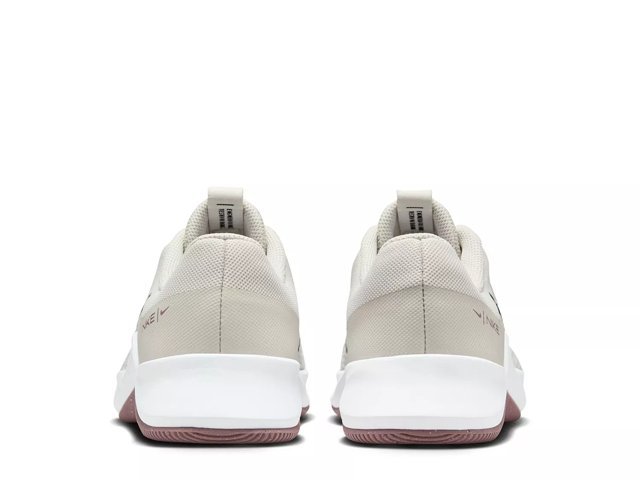 Nike metcon dsw cheap