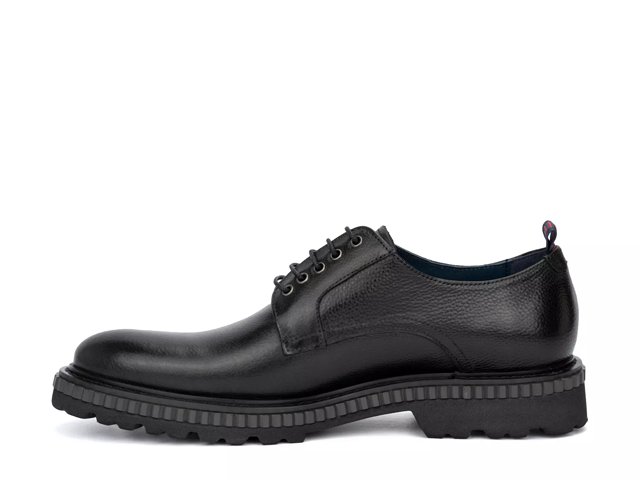 Logan Oxford