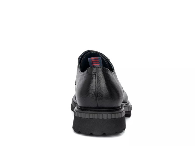 Logan Oxford