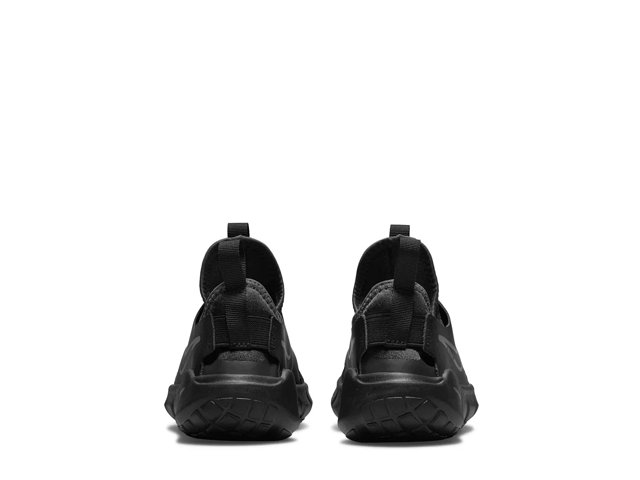 Nike pull on sneaker hotsell