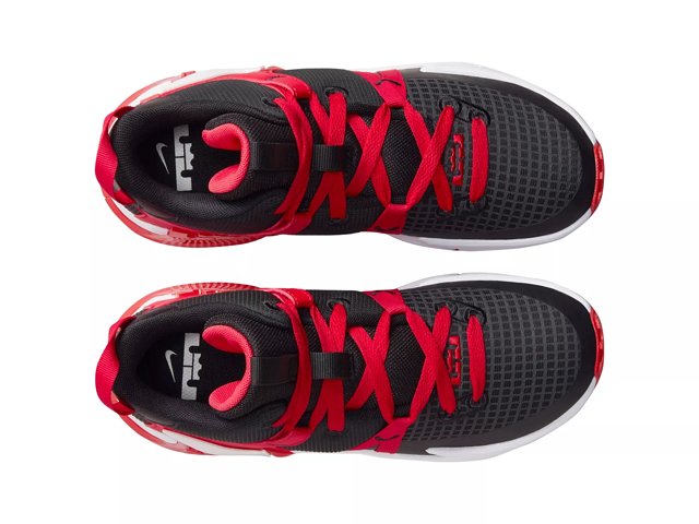 Nike LeBron Witness 7 Basketball Sneaker Kids