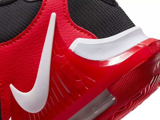 Dsw boys deals basketball shoes