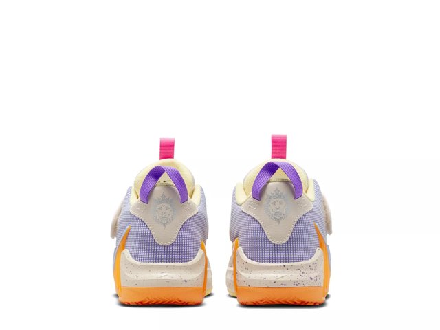 Nike LeBron Witness 7 Basketball Sneaker Kids