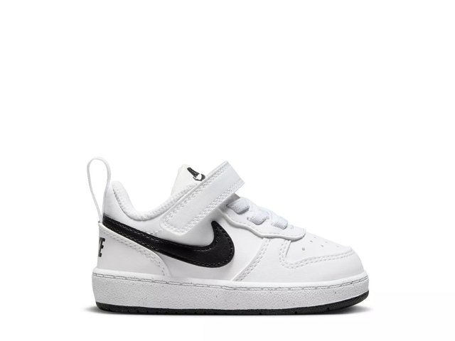 Nike court borough low on feet hot sale