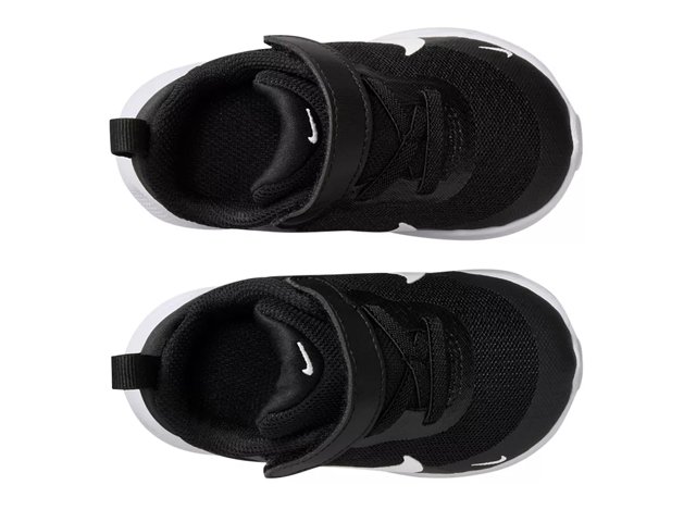 Nike revolution infant trainers best sale