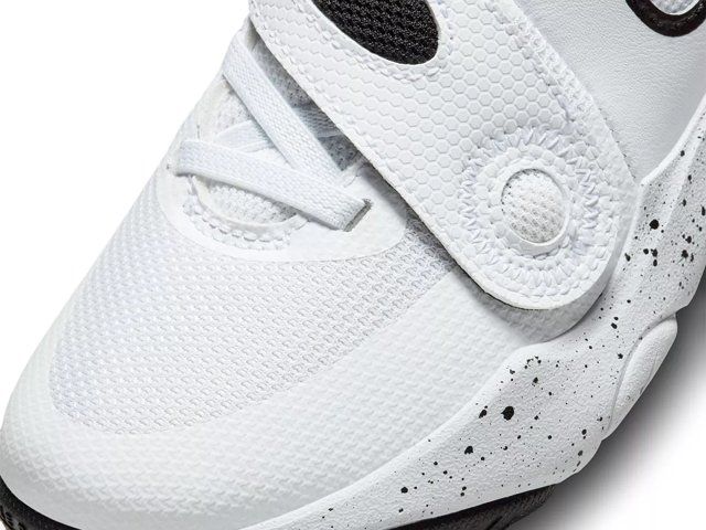 Nike team hustle 34 hotsell