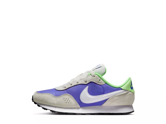 Nike MD Valiant Big Kids Shoes in Grey Size 3.5Y CN8558 023