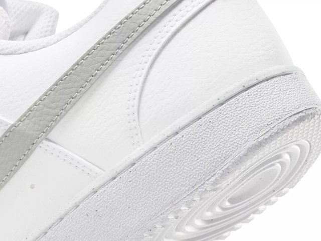 Nike court sales vision lo white
