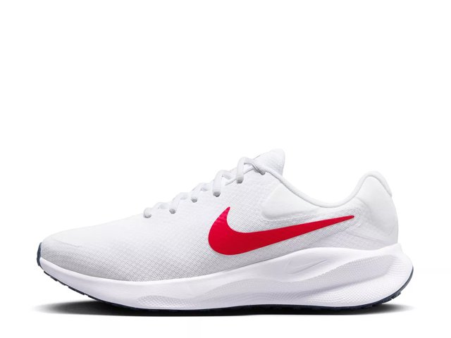 Nike zoom revolution deals