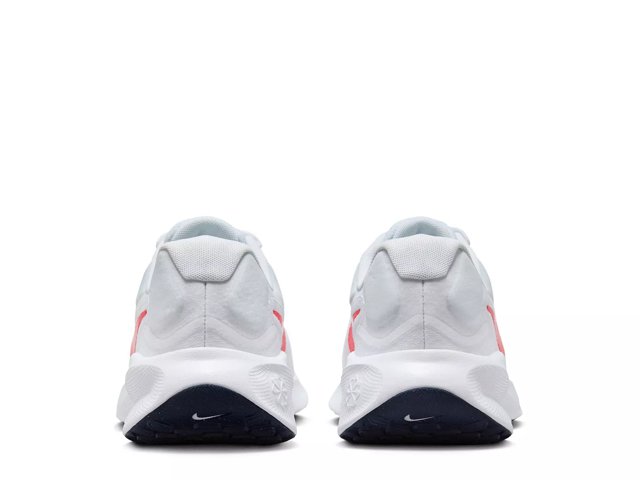 Precio nike revolution shop