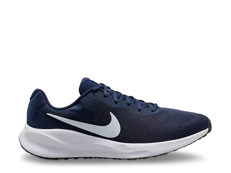 Nike free run outlet vs revolution