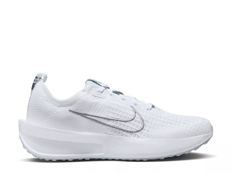 Women's nike hotsell white running shoes