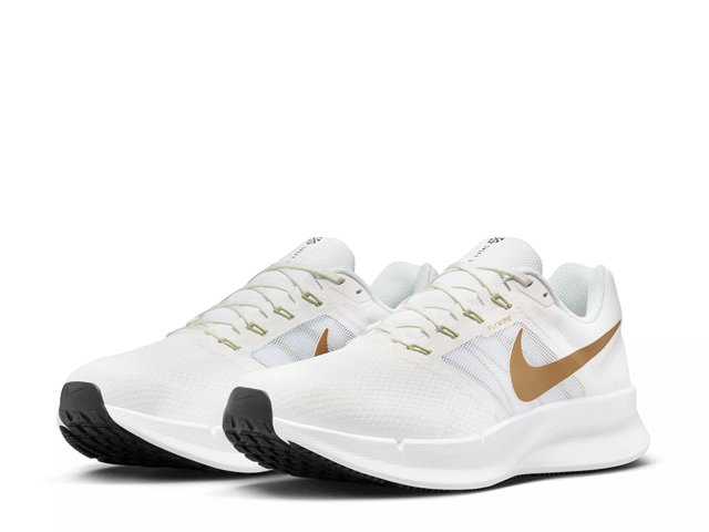 Dsw nike 2024 run swift