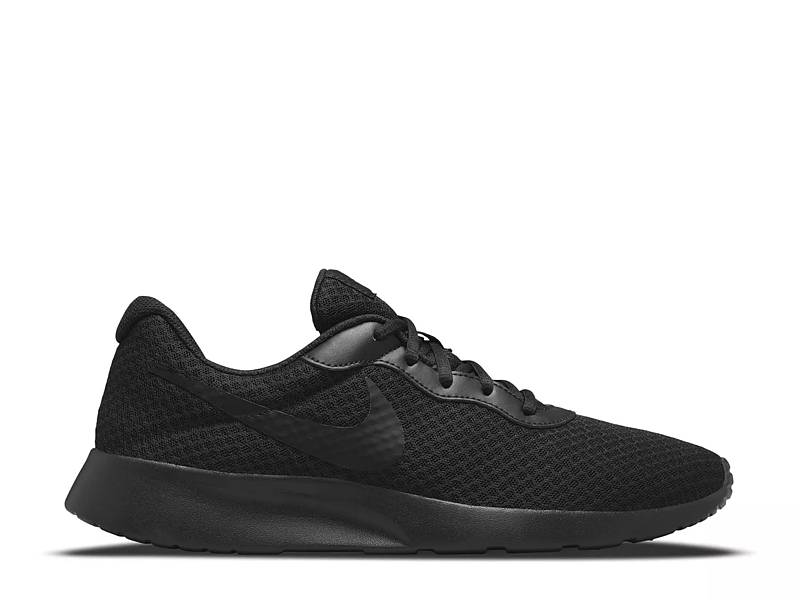 Nike tanjun shop wide mens