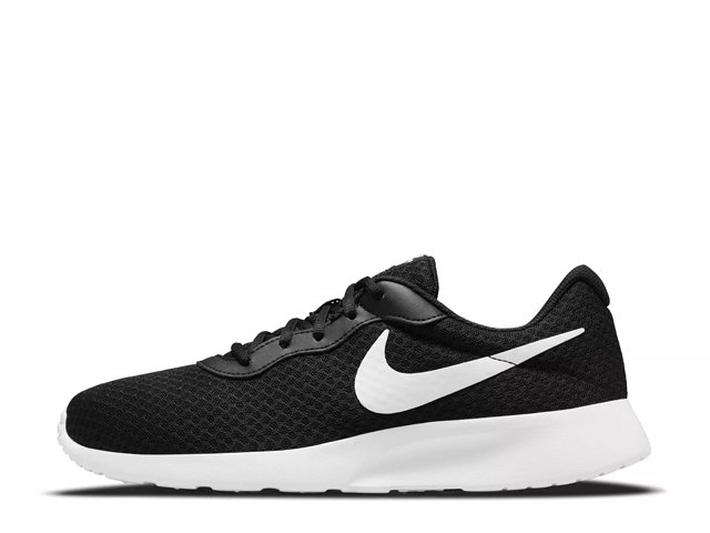 Nike men's tanjun sneakers hot sale