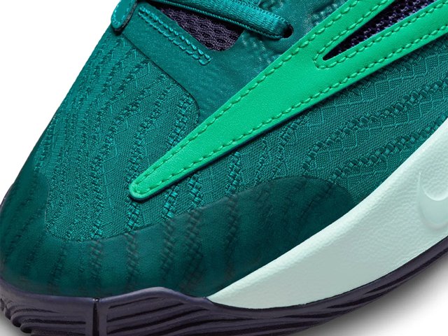 Kelly green basketball shoes top