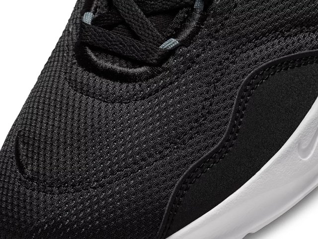 Nike motion 3 discount