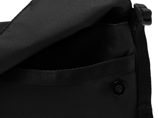 Nike Futura Crossbody Bag