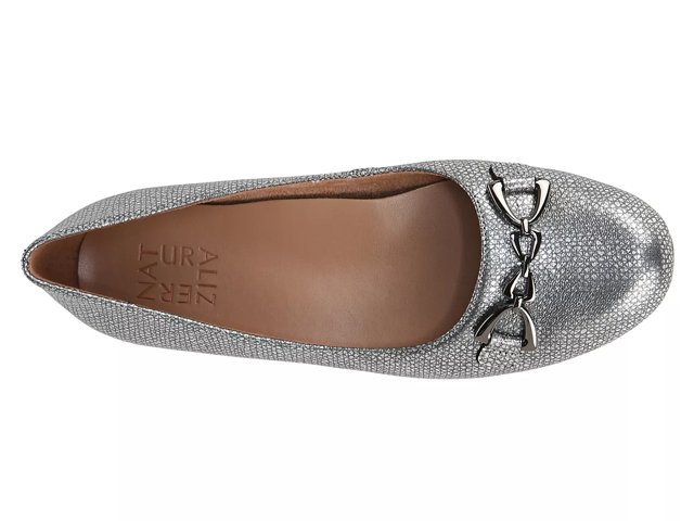 Naturalizer on sale silver flats