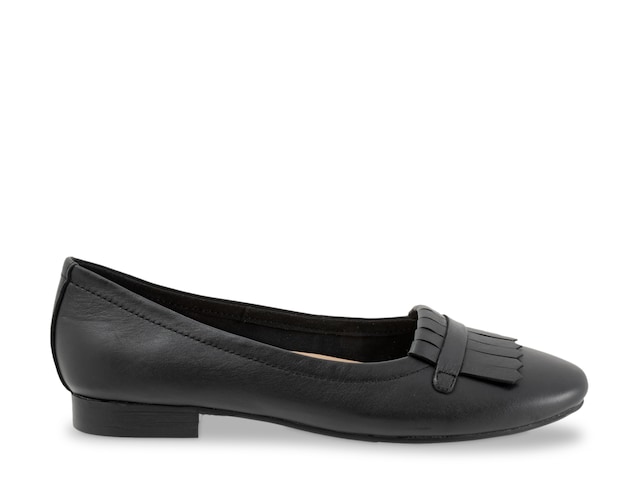 Trotters Greyson Slip-On - Free Shipping | DSW