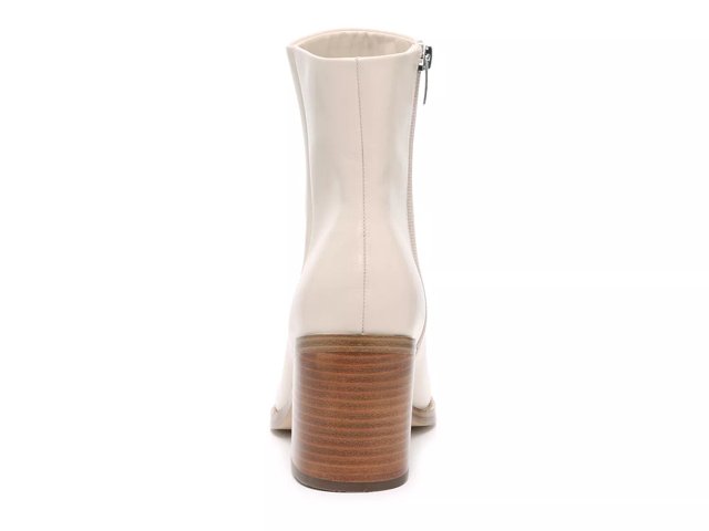 Naturalizer emilia bootie hotsell