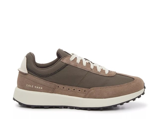 Men's grand crosscourt running sneaker new arrivals