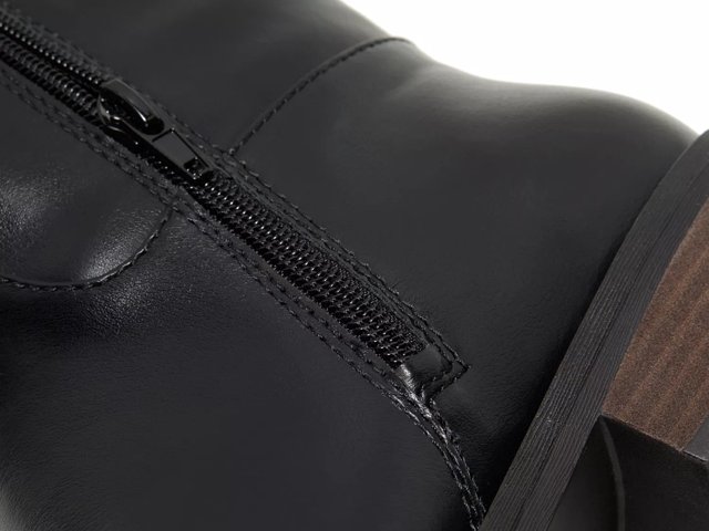 Crown vintage boots wide calf hot sale