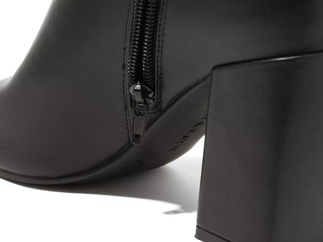 Dsw silver booties 2025