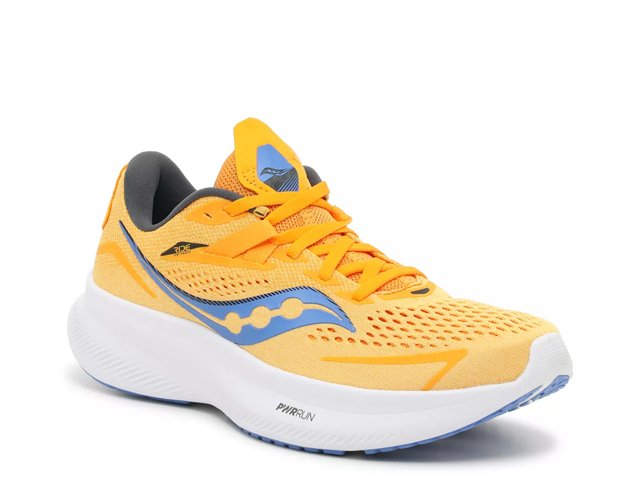 On running shoes dsw best sale