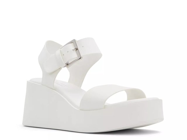 Spring outlet platform sandals