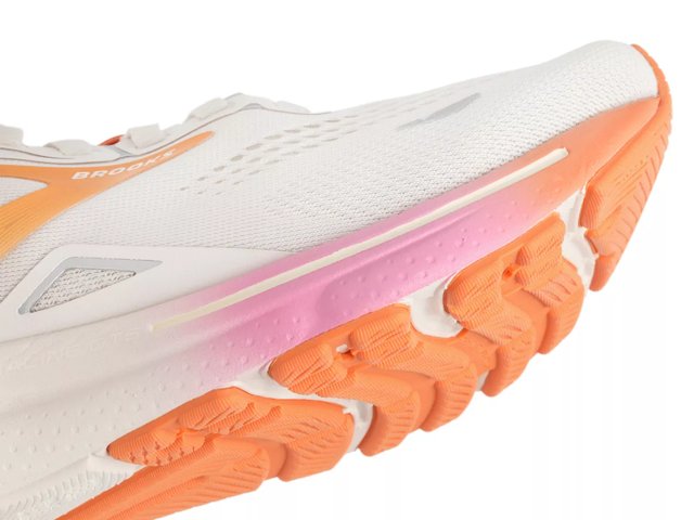Brooks dyad womens orange sales