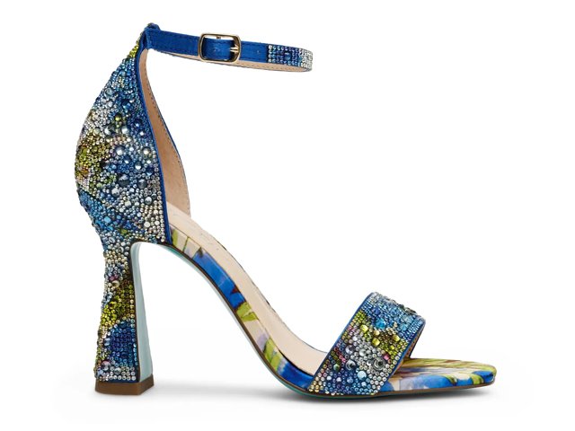 Dani Sandal