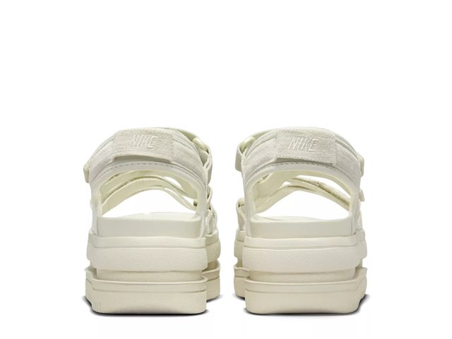 Nike Icon Classic Platform Sandal - Free Shipping | DSW