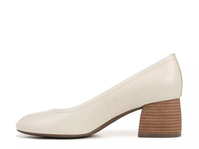 Vionic Carmel Pump - Free Shipping | DSW