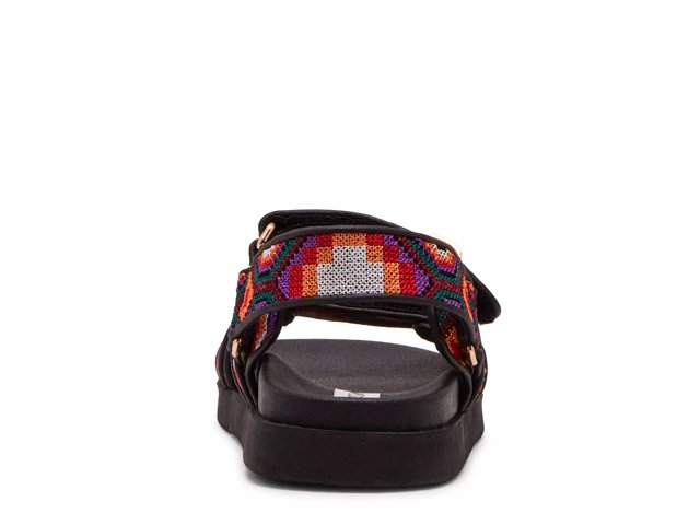 Mona Sandal