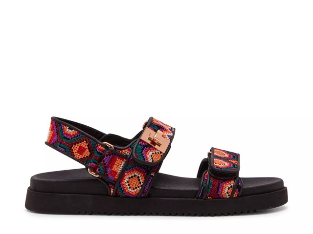 Mona Sandal