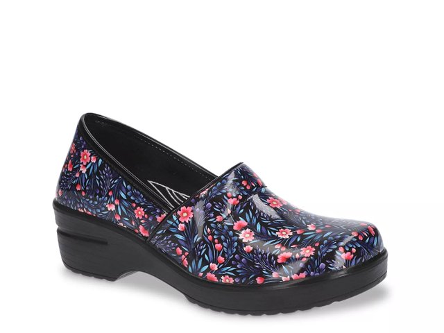 Easy Works by Easy Street Lyndee Slip On