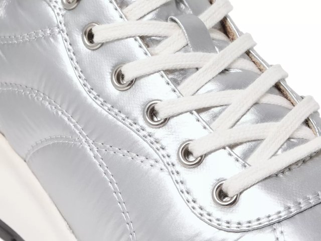 Blondo wedge sneakers outlet