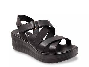 Shop Women s Black Leather Sandals DSW