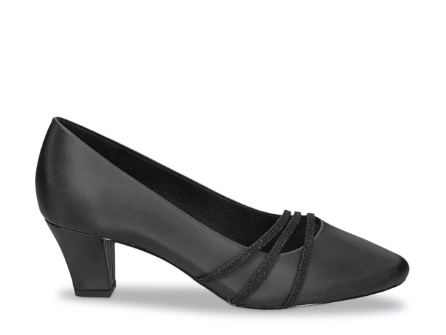 Easy street sales black pumps